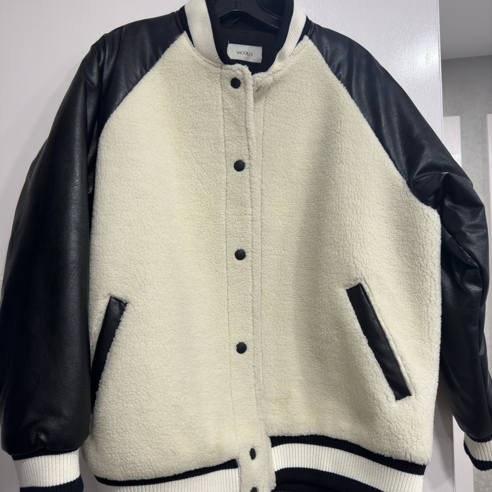 Bomber jacket - Picture 3 of 4